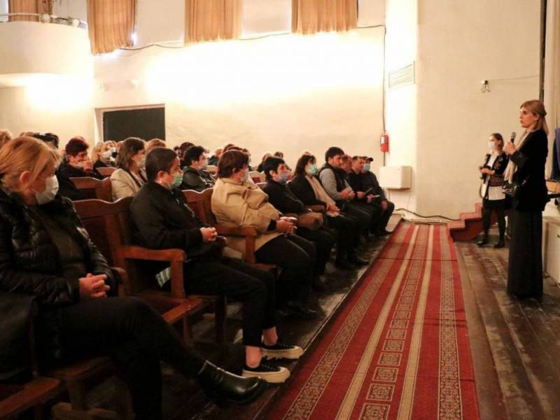 ა(ა)იპ საქართველოს სამედიცინო ჰოლდინგი ქვეყნის მასშტაბით სოფლის ექიმებთან შეხვედრებს...